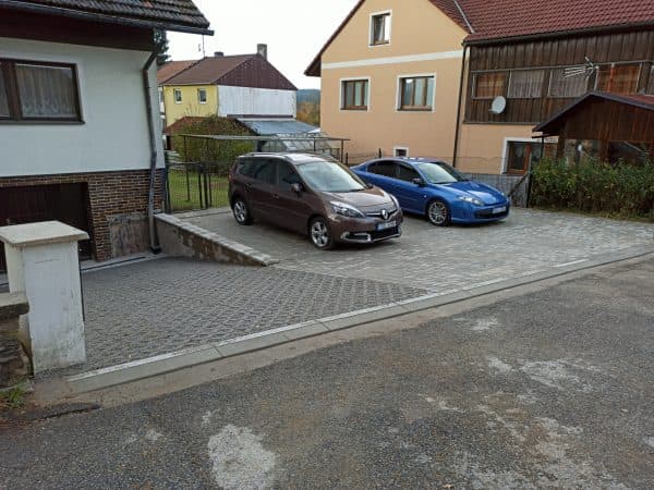 Zámková dlažba